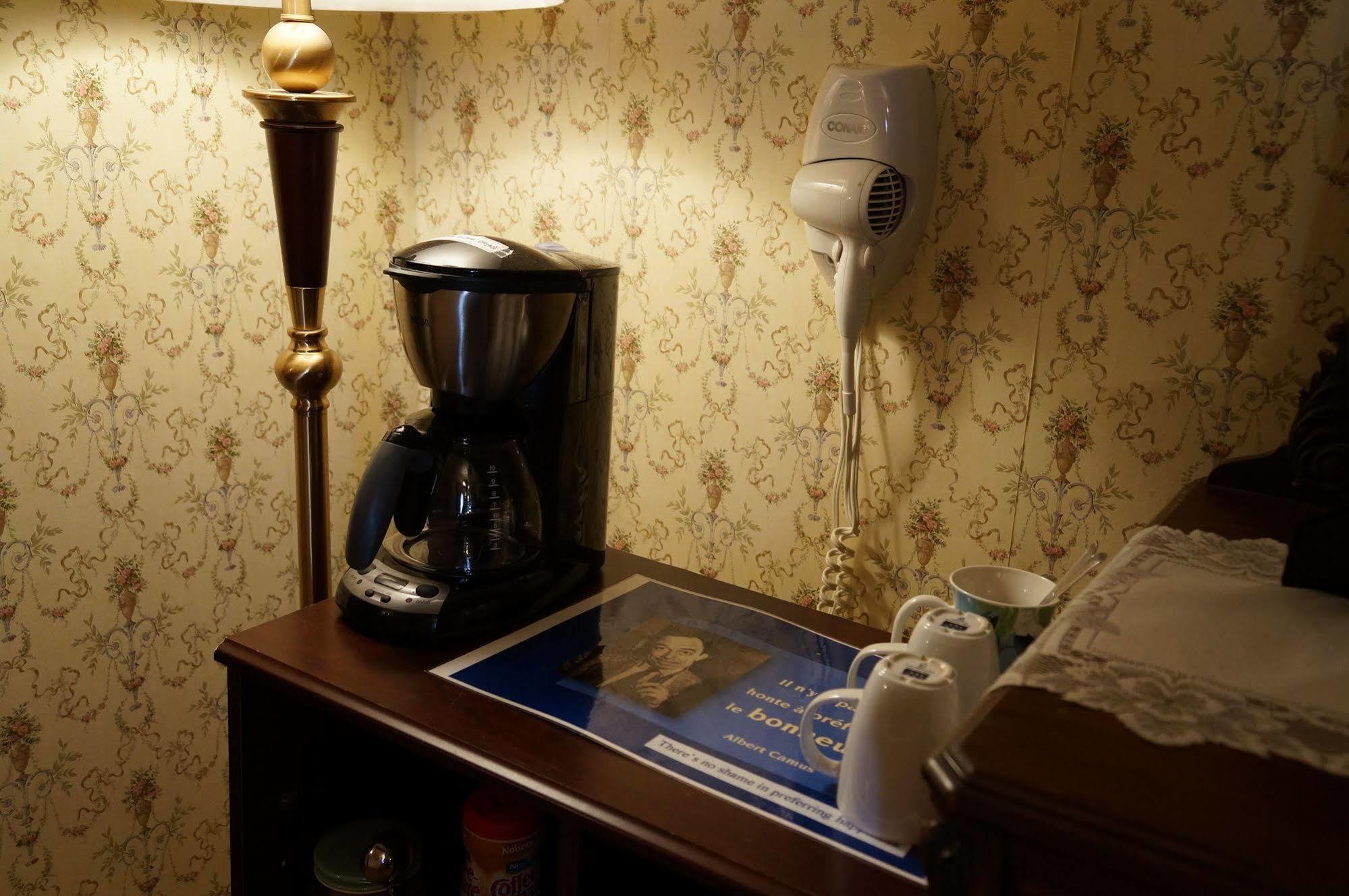 Le Refuge Du Poete Hotel Longueuil Eksteriør billede